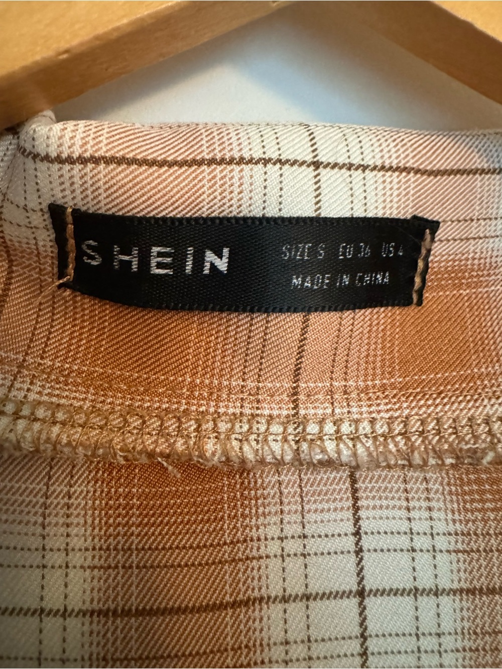 SHEIN Oversized Orange Plaid Button-Up Shirt Size Small - Picture 3 of 4